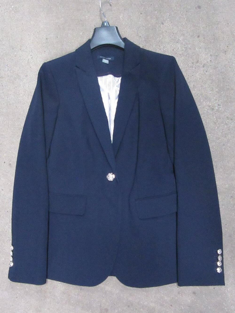 Tommy Hilfiger Suit